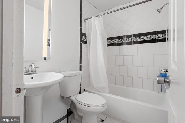 8611 REICHER ST, Landover, MD 20785