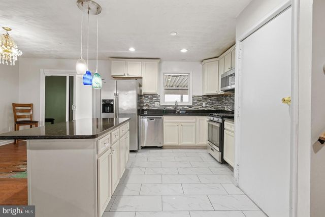 8611 REICHER ST, Landover, MD 20785