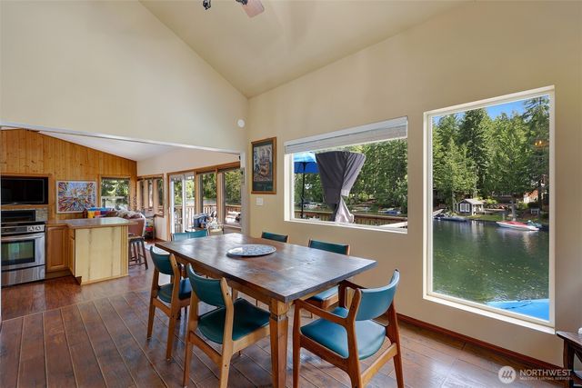 292 NE Lake Drive, Tahuya, WA 98588