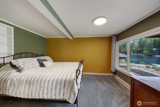 292 NE Lake Drive, Tahuya, WA 98588
