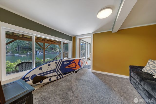 292 NE Lake Drive, Tahuya, WA 98588