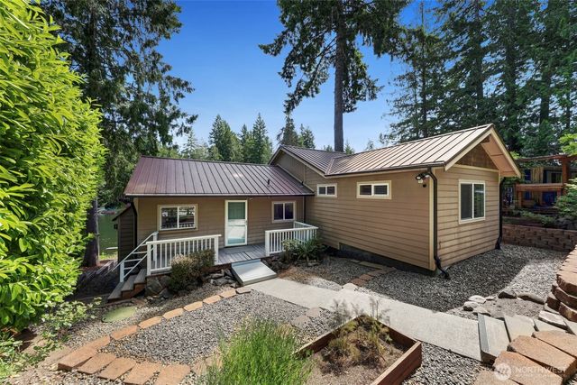 292 NE Lake Drive, Tahuya, WA 98588