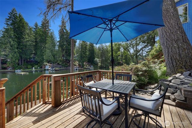 292 NE Lake Drive, Tahuya, WA 98588