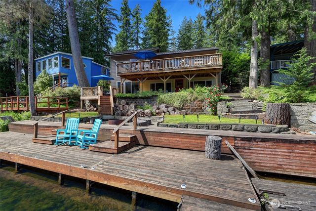 292 NE Lake Drive, Tahuya, WA 98588