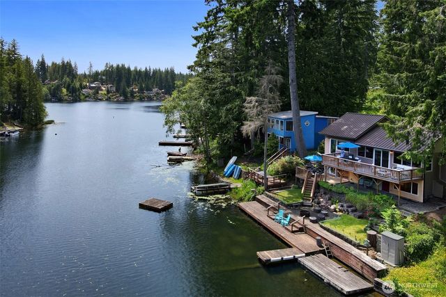 292 NE Lake Drive, Tahuya, WA 98588