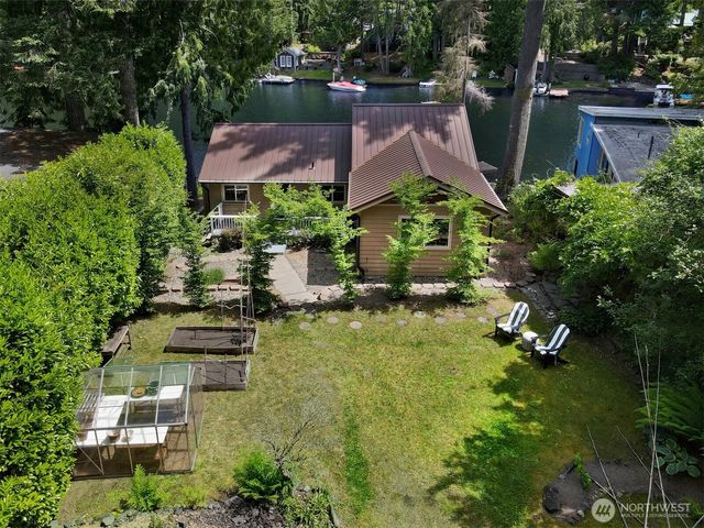 292 NE Lake Drive, Tahuya, WA 98588
