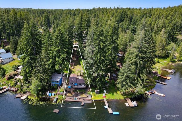292 NE Lake Drive, Tahuya, WA 98588