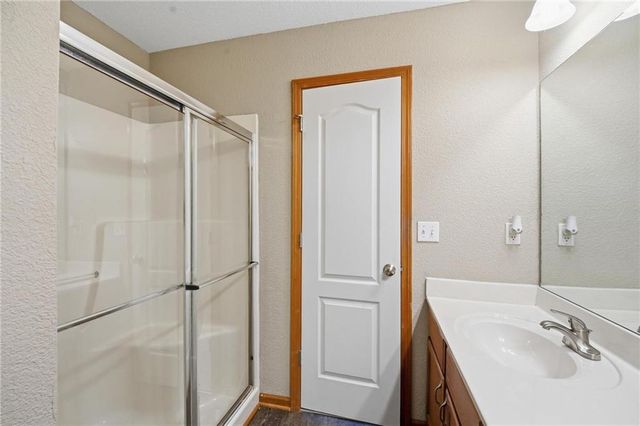 1631 Garrett Drive, Blue Springs, MO 64015