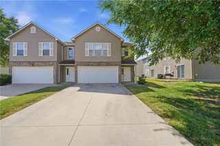 1631 Garrett Drive, Blue Springs, MO 64015