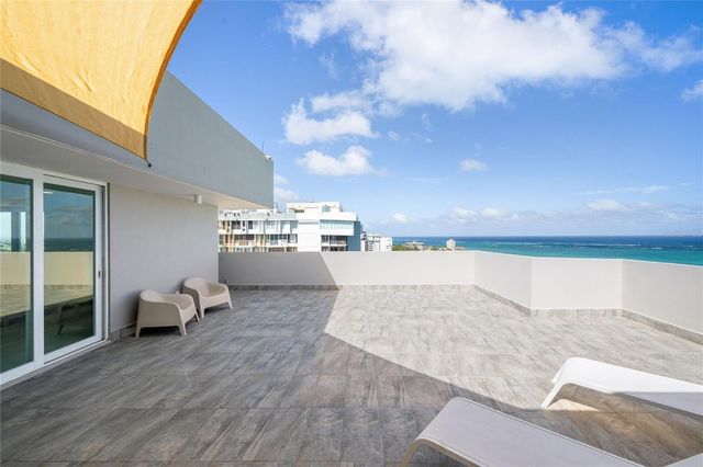 4123 ISLA VERDE AVE, WALDORF TOWER PH-4, Carolina, PR 00979