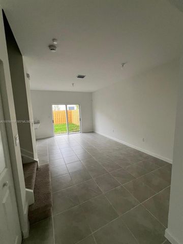 16243 SW 292nd St 16243, Homestead, FL 33033