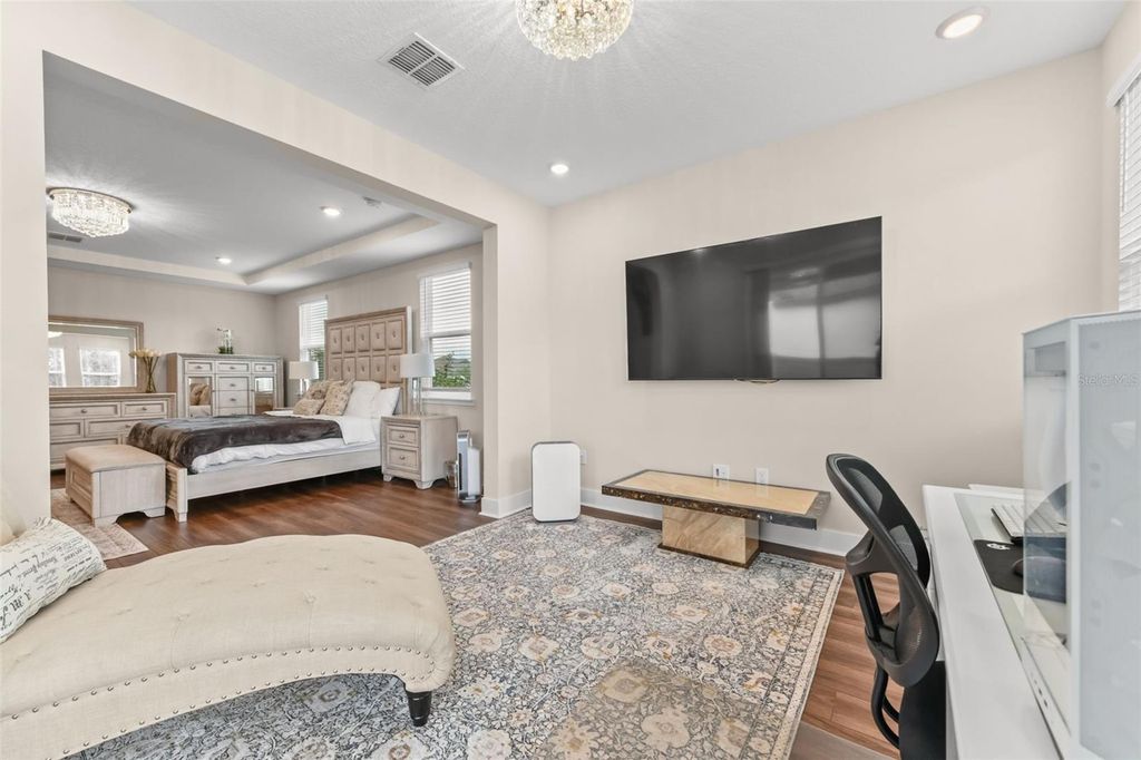 Image 44 of property listing at 6048 BIMINI TWIST LOOP, Orlando, FL 32819