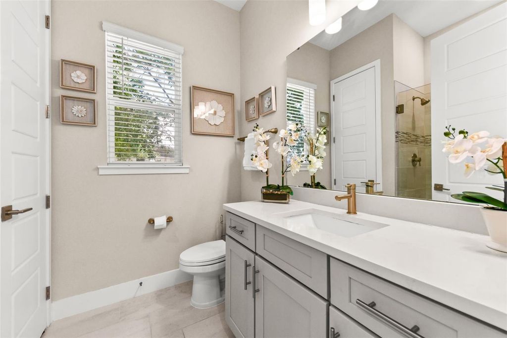 Image 63 of property listing at 6048 BIMINI TWIST LOOP, Orlando, FL 32819