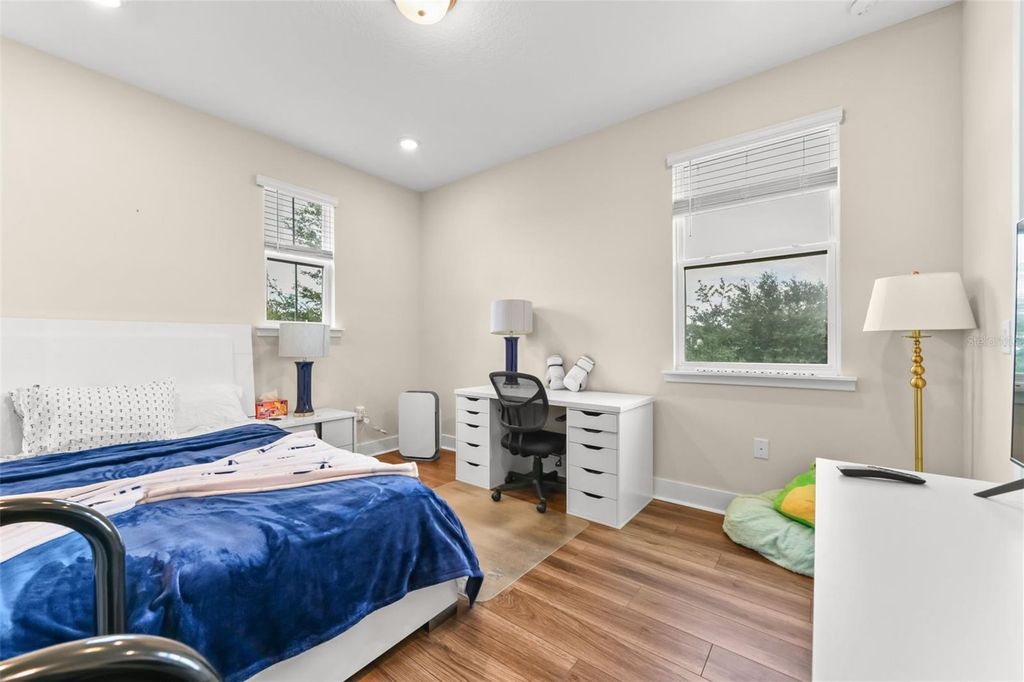 Image 74 of property listing at 6048 BIMINI TWIST LOOP, Orlando, FL 32819