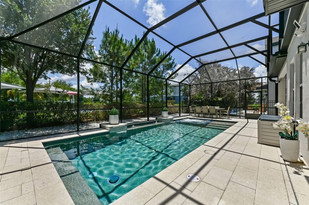 Image 9 of property listing at 6048 BIMINI TWIST LOOP, Orlando, FL 32819