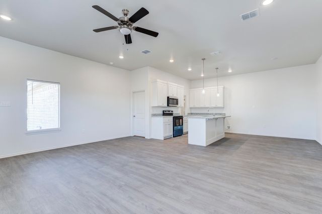 7011 40th Street, Lubbock, TX 79407