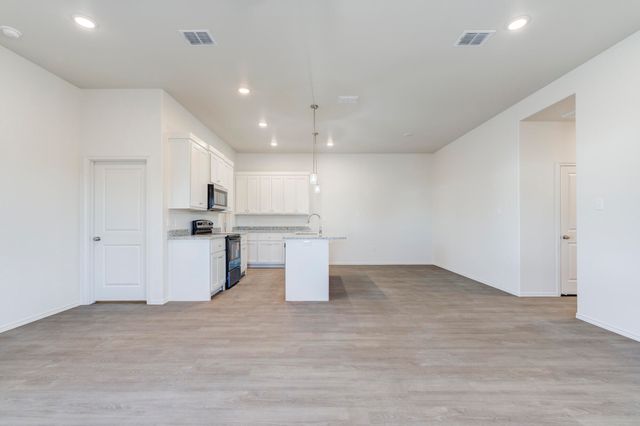 7011 40th Street, Lubbock, TX 79407