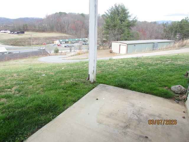 46 Mockingbird Lane, Hayesville, NC 28904