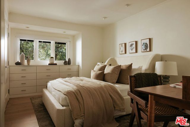 1744 N Doheny Drive, Los Angeles, CA 90069