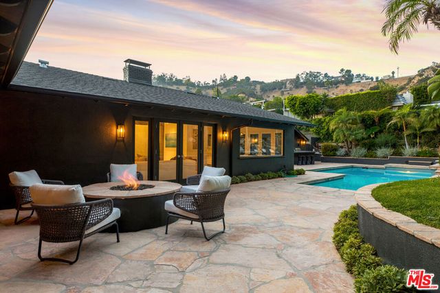 1744 N Doheny Drive, Los Angeles, CA 90069