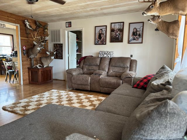 5293 County Road 3200, Mountain View, MO 65548