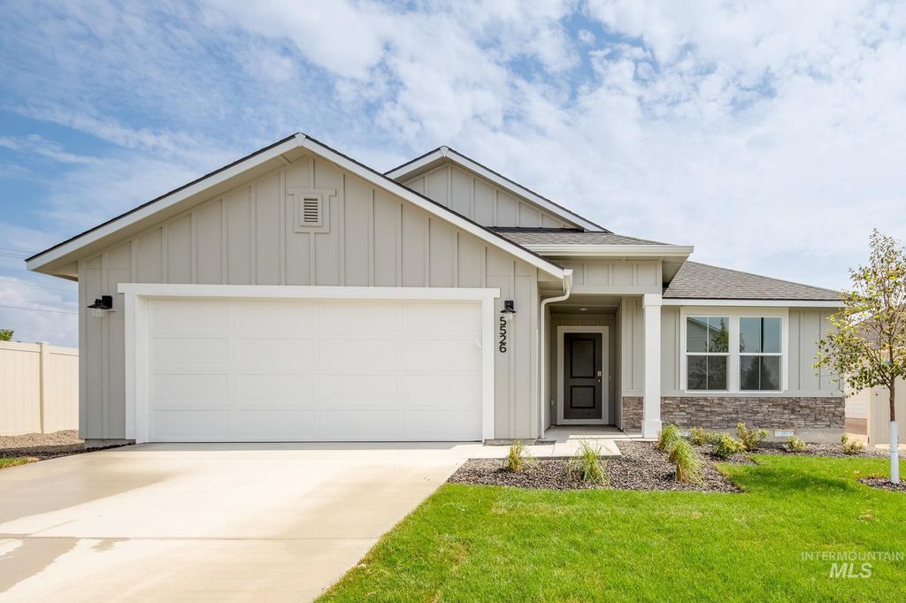 5526 S Donaway Ave, Meridian, ID 83642