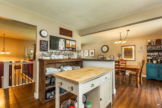 2629 Kimball Avenue, Manhattan, KS 66502