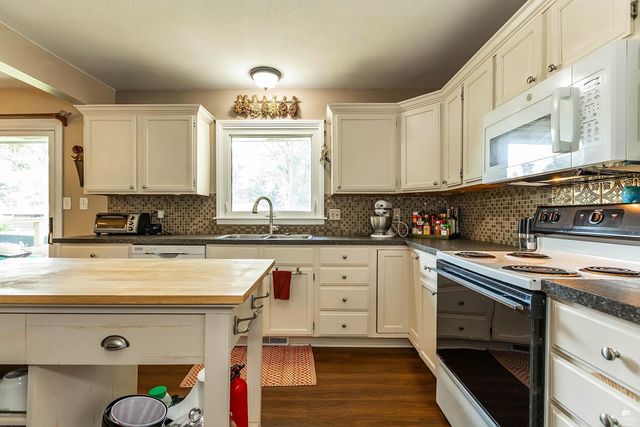 2629 Kimball Avenue, Manhattan, KS 66502