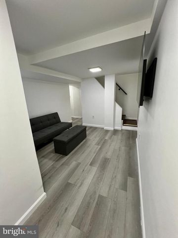 2001 S LORTON ST, Arlington, VA 22204