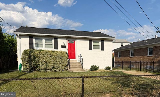 2001 S LORTON ST, Arlington, VA 22204