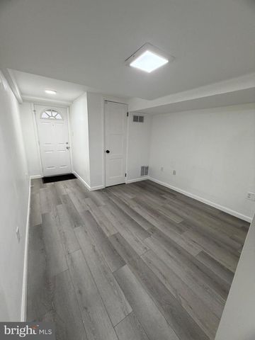 2001 S LORTON ST, Arlington, VA 22204