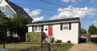 2001 S LORTON ST, Arlington, VA 22204