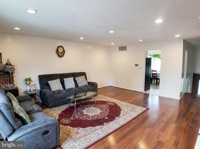 16 POWHURST CT, Baltimore, MD 21236