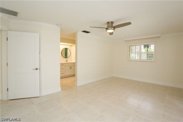2901 Crayton RD, Naples, FL 34103