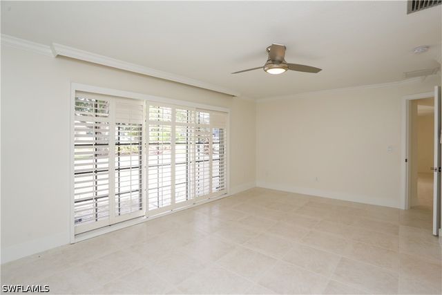 2901 Crayton RD, Naples, FL 34103