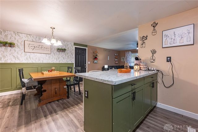 2571 Cluster Avenue, Dayton, OH 45439