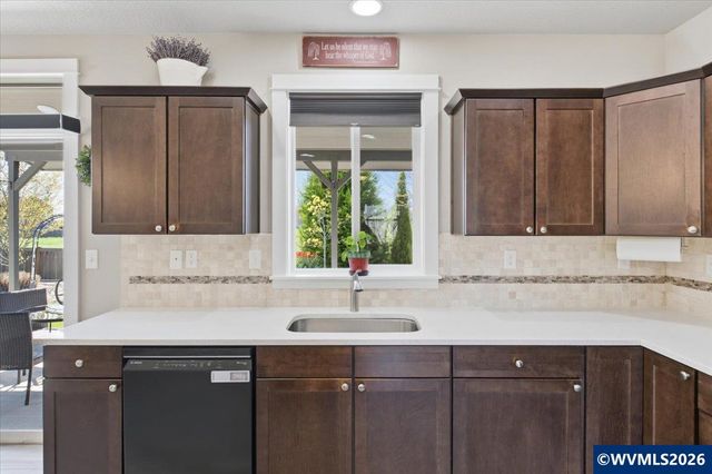 3800 Gusty Pl NE, Albany, OR 97321