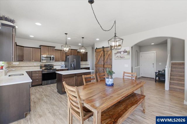 3800 Gusty Pl NE, Albany, OR 97321