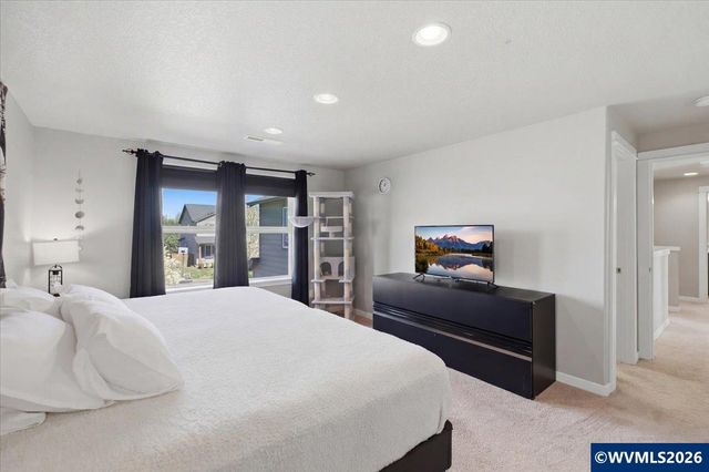 3800 Gusty Pl NE, Albany, OR 97321