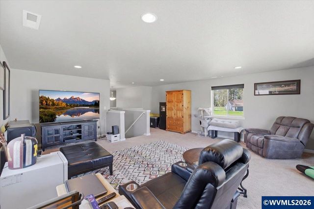 3800 Gusty Pl NE, Albany, OR 97321