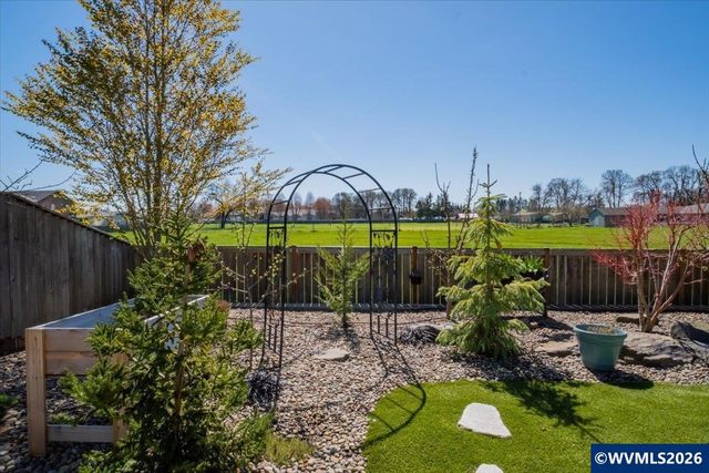 3800 Gusty Pl NE, Albany, OR 97321