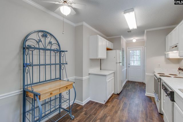 18 Dutch Circle, Irmo, SC 29063