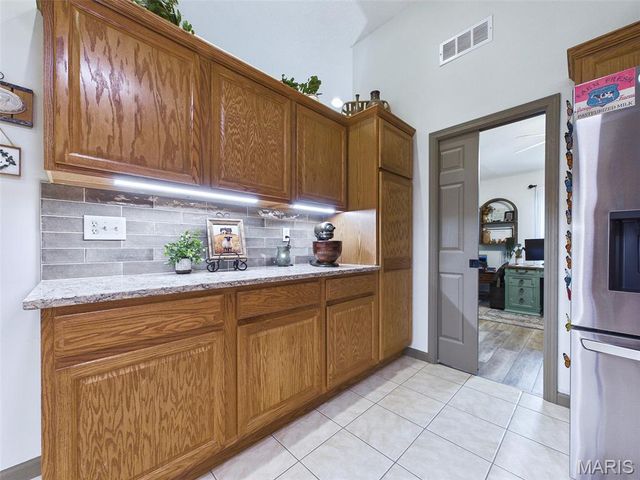 1168 N 6th Street, Wood River, IL 62095