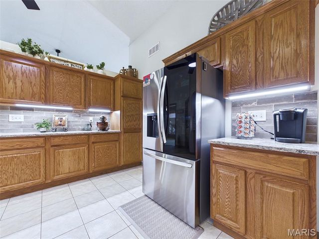 1168 N 6th Street, Wood River, IL 62095