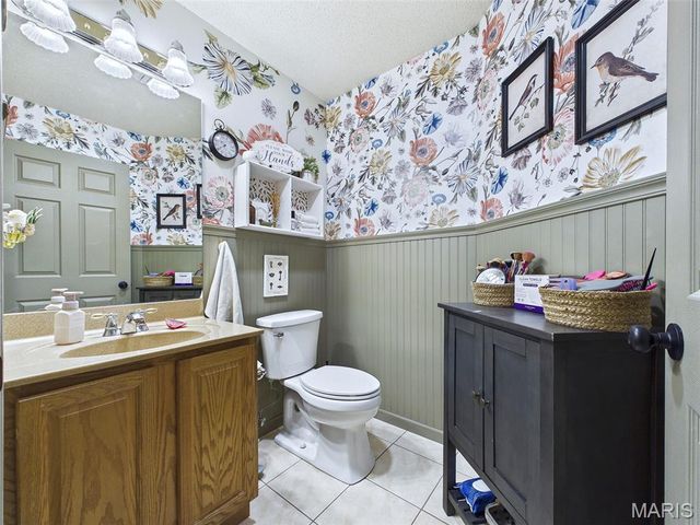 1168 N 6th Street, Wood River, IL 62095