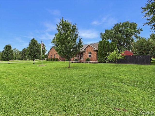 1168 N 6th Street, Wood River, IL 62095