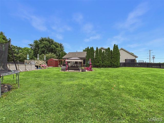 1168 N 6th Street, Wood River, IL 62095