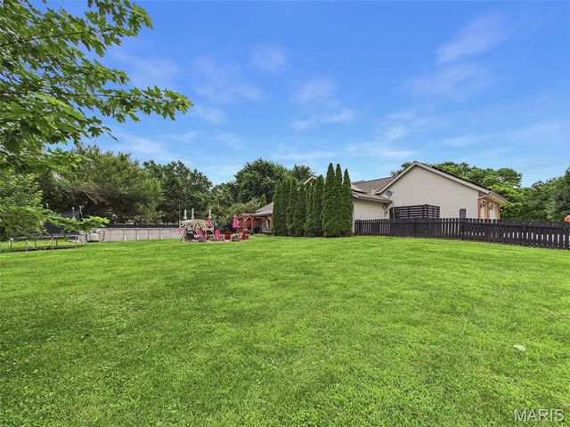 1168 N 6th Street, Wood River, IL 62095