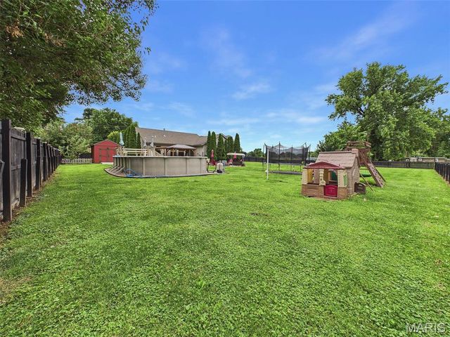 1168 N 6th Street, Wood River, IL 62095