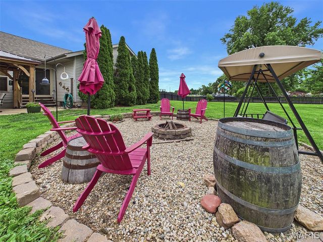 1168 N 6th Street, Wood River, IL 62095